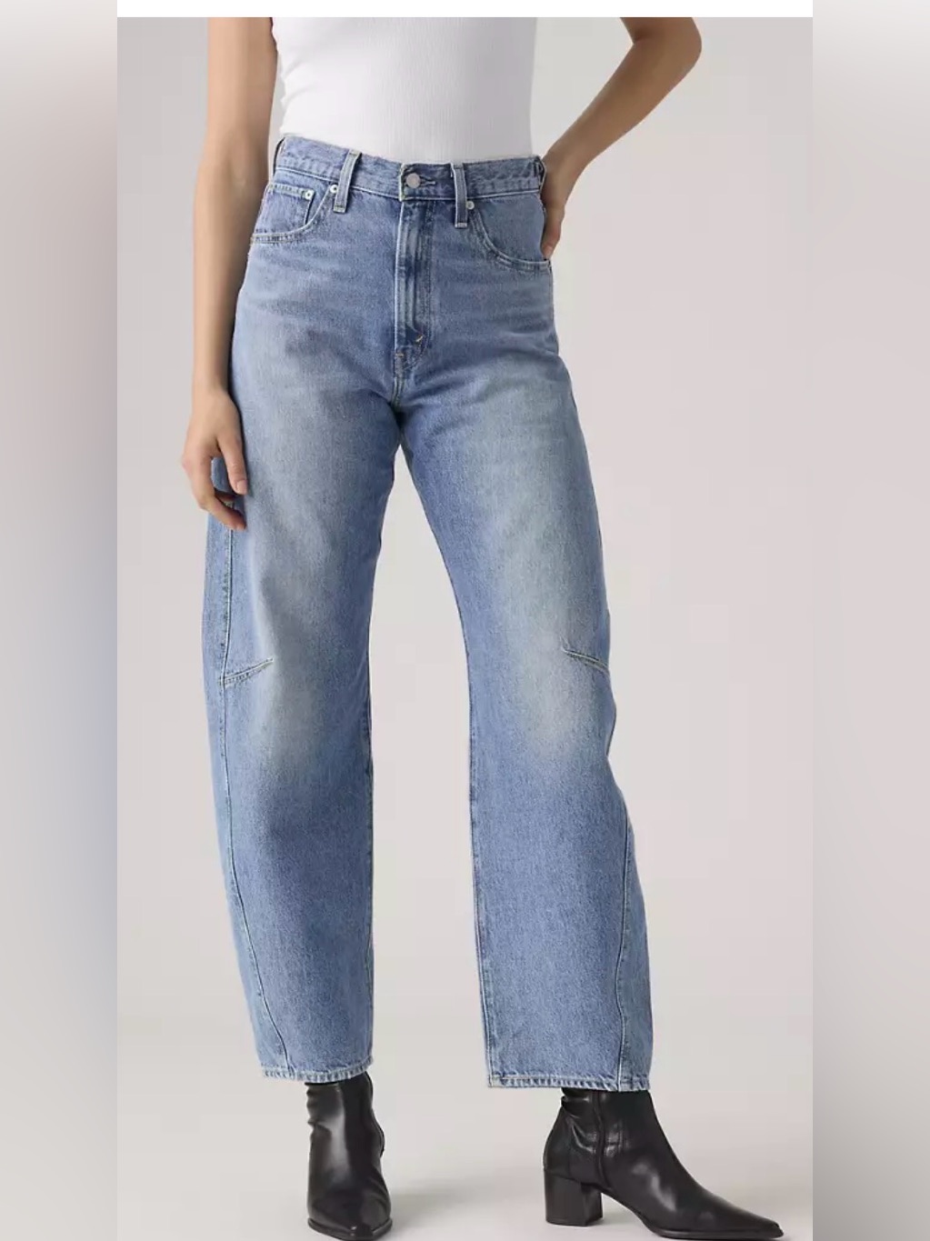 Levi's Women's Cinch Barrel High Rise Jeans 34 Light Blue Wash Denim Summer